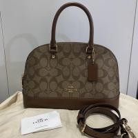 ราคา [มือสองสภาพดี] Coach ทรงโดมพร้อมสายสะพาย รุ่น Signature Sierra Mini สีน้ำตาล (3388313497)