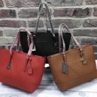 ราคา Guess Saffiano Shopping Bag (1674105367)