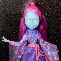 ราคา Monster High Kiyomi Haunterly Haunted มอนสเตอร์ไฮ คิโยมิ มอนสเตอร์ไฮมือสอง มือสอง (16670523794)