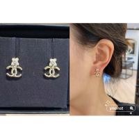 ราคา ของแท้ CHANEL ต่างหู 23K ใหม่มุก Rhinestone ต่างหูดอกไม้เล็ก ๆ (22883874114)