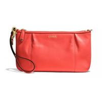 ราคา COACH CAMPBELL LEATHER LARGE WRISTLET (813273567)