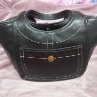 ราคา กระเป๋าcoach size 11 นิ้วสีดำออกโกโก้ (19226810466)