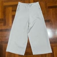 ราคา ส่งต่อ กางเกงขายาว 5 ส่วน ผ้าฮานาโกะ สีเทา (42807058404)