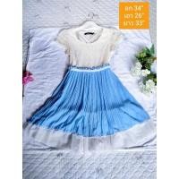 ราคา เดรสสั้นมือสองสภาพดี กระโปรงพลีสสีฟ้า เสื้อสีขาวออฟไวท์ลูกไม้ ผ้านิ่มบุซับในอย่างดี ไซต์ M อก 34" (16878109067)
