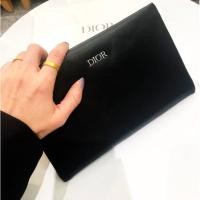 ราคา Dior Beauty Gift Black Portable Houndstooth Cosmetic Bag Clutch (53303456538)