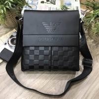 ราคา ! GIORGIO ARMANI CROSSBODY BAG!! รุ่นนี้ฮ็อตสุดด คุณผู้ชายไม่ควรพลาด! (1006240040)