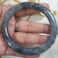ราคา กำไลหยกพม่าแท้ หยกดำเทาเนื้อแข็ง (Type A jadeite) 63.3mm (1353626365)