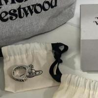 ราคา Vivienne Westwood Niche Punk Unisex Ring: งบแฟชั่นสุดเท่และอินเทรนด์ (24845197323)