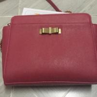 ราคา กระเป๋าสะพายข้างค่ะ charles and keith (141545379)