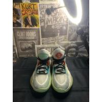 ราคา KYRIE 8 INFINITY รองเท้าบาสเก็ตบอลปีใหม่ปี 2022 37.5/23.5 ซม (42123620609)