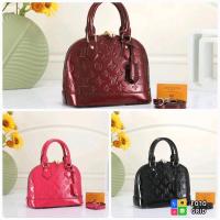 ราคา งานใหม่❤️ กระเป๋าหลุยส์ LV ไซค์10” หนังแก้ว กระเป๋าสะพายข้างผู้หญิง (23227391861)