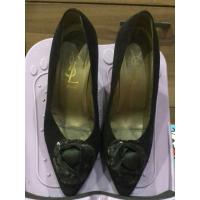 ราคา รองเท้าส้นสูง สีดำ กำมะหยี่ (57800679576)