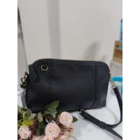 ราคา กระเป๋าสะพายหนังนิ่มสีดำ (27787610811)