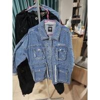 ราคา ส่งต่อ เสื้อคลุมยีนส์ Lee (26256539604)