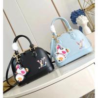 ราคา Louis Vuitton Alma BB กระเป๋าสะพายข้างและถือได้ แบบ Takashi Murakami Series ทำจากหนัง Epi สำหรับสุภาพสตรี (41527252457)