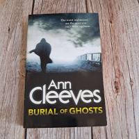 ราคา #มือสอง นิยายผู้ใหญ่ Burial of ghosts. By Ann Cleeves. (29622527042)