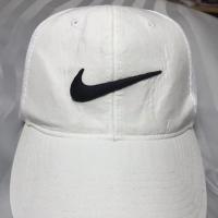 ราคา หมวก Nike สีขาว​ used (1932058366)