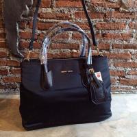 ราคา Mango กระเป๋าผ้า Nylon ของแท้จาก outlet ราคาถูกมาก (21250000)