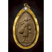 ราคา พระสิวลีหลวงปู่โต๊ะ หลังยันต์นะ พิมพ์รูปไข่ เนื้อผงเกสร ปี 2521(2) (57650280833)