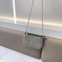 ราคา กระเป๋าใส่เหรียญ ลิปสติก ประดับเพชรเทียม ขนาดเล็ก แต่งสายโซ่คล้อง แบบใหม่ แฟชั่นสําหรับสตรี เพชรวิ้งวับกระแทกตา (22175099446)