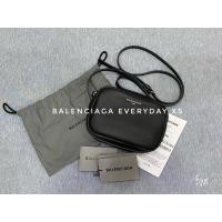 ราคา กระเป๋าสะพาย Balenciaga Every day cam bag Cs Black (XS) ของแท้ 100% (16186255919)