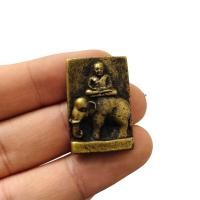 ราคา เหรียญหลวงพ่อเงินขี่ช้าง เนื้อทองเหลืองรุ่นแช่น้ำมนต์ ขนาดประมาณ 3 ซม เป็นเหรียญที่เก่ามากรุ่นนี้หายากน่าสะสมบูชา (25671368760)