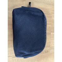 ราคา กระเป๋าใส่เครื่องสำอางค์ Shiseido สีน้ำเงิน (13705121837)