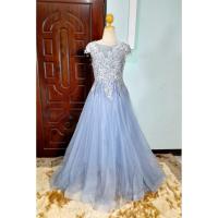 ราคา เดรสชุดราตรีสีฟ้าอมเทาผ้าโปร่งประดับลูกไม้พราด้าประดับเลื่อมซิปหลังมีซัปใน,อก36,เอว32 (42959665330)