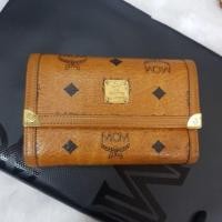 ราคา กระเป๋าสตางค์mcm ของแท้​5.5นิ้ว​ สภาพดีอะไหล่ทอง​ ราคา​ 3,950บาท​ +Ems80บาท (2720737905)