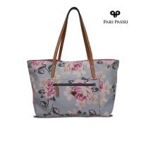 ราคา Pari Passu รุ่น MIRANDA FLOWER PPH82308GY กระเป๋าผ้าสะพายข้างลายดอกไม้ (5433282144)