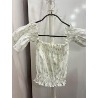 ราคา ส่งต่อเสื้อปาดไหล่ลายดอก (43163696159)