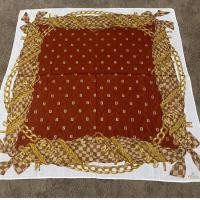 ราคา ผ้าเช็ดหน้า ผ้าผูกผม ผูกคอ fendi ขนาดประมาณ 19.5”x19นิ้ว ลายสวยมากค่ะ ผ้าทอลายนํ้าในตัว มือสองสภาพดีของแท้ (53352362618)