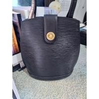 ราคา LV EPI หนังแท้มือสองสภาพดี (9612009478)