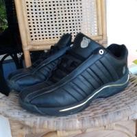 ราคา K-SWISS รองเท้ามือสองสภาพดี (44263739117)