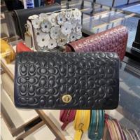 ราคา Coach Dinky Crossboy (6549191600)