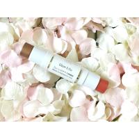 ราคา (ส่งฟรีไม่ง้อโค้ด) Clarins Glow 2 Go Blush & Highlighter Duo สี 02 Golden Peach (4617766534)