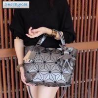 ราคา [พร้อมส่ง] กระเป๋าสะพาย David Jones รุ่น Limited edition ปรับทรงได้2แบบ ดีไซน์เกร๋มาก แท้จาก USA (1371826784)