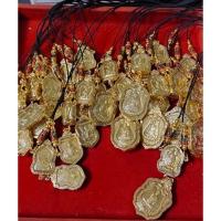 ราคา ชุดสร้อย3ห่วงพร้อมพระ พร้อมกรอบ พร้อมเลี่ยมกันน้ำ มีพระหลวงพ่อรวยวัดตะโกให้2องค์ สุ่มรุ่น (24601345217)