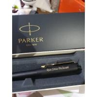 ราคา ปากกา Parker Vector Matte Black GT (คลิปทอง) แกะสลักชื่อฟรี (20703413253)