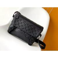 ราคา LOUIS VUITTON Messenger Voyager PM กระเป๋าหนังสะพายข้างสำหรับผู้ชาย สีดำ M25121 672 (27483703391)