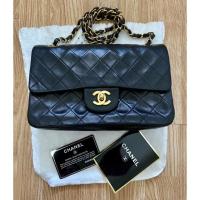 ราคา CHANEL Vintage Classic Double Flap Bag Quilted Lambskin 9” (16715692789)