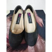 ราคา รองเท้า Madame Flamingo มือสอง (22234919957)