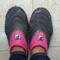 ราคา รองเท้า FILA แท้ มือ2 (101686346)