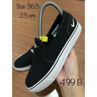 ราคา รองเท้า NIKE WMNS TOKI SLIP CANVAS（BLACK/WHITE）แบรนด์แท้มือสอง (4154635114)