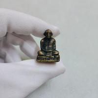 ราคา รูปหล่อพ่อท่านคล้าย เนื้อทองเหลืองชุบน้ำมันว่าน วัดสวนขัน หนึ่งในเบญจภาคีพระรูปเหมือนยอดนิยม (22168167460)