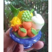 ราคา พานผลไม้ 5 อย่าง(องุ่นเขียว;ส้ม;สับปะรด)ดินปั้น (2847092713)