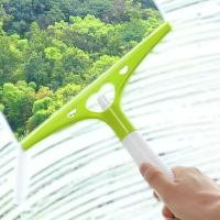 ราคา ไม้รีดน้ำกระจก ไม้เช็ดกระจก ที่ปาดน้ำกระจกพร้อมกระบอกฉีดน้ำยาในตัว 2 in1 (ถูกมาก) (4976798885)