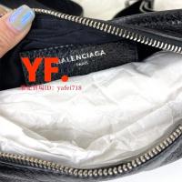 ราคา มือสอง] BALENCIAGA กระเป๋าคาดเอวหนังแว็กซ์สีดำสำหรับผู้ชายและผู้หญิง กระเป๋าคาดหน้าอก กระเป๋ามอเตอร (27521257579)