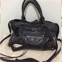 ราคา กระเป๋าแบบ Balenciaga สวยงาม (284473330)
