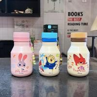 ราคา [SALE] โซอทอเปียZootopia -ถ้วยที่เก็บความร้อนตำรวจเสือดาว จูดี้ นิค เที่ยมที่น่ารักและสะดวกพกพา ที่มีท่อดื่ม ใช้สำหรับเดินทางประจำวัน และเป็นแก้วน้ำพกพา (50603725293)